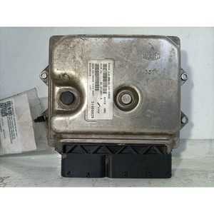 MOTEUR CENTRAL FIAT Panda 3ème Série 51969929/8GSW.ED/HW608 312 A2000 essence 875 (12>) - Product Image 1