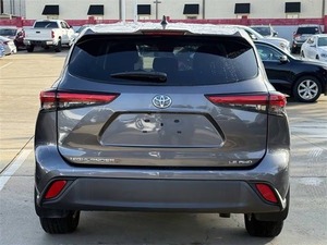 Toyota Highlander L 2023 Usada en Buen Estado, SUV 4x4 con Tracción en las Cuatro Ruedas - Product Image 6