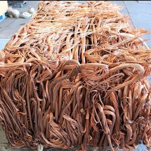 Compre chatarra de alambre de cobre 99.9% de alta calidad de primera calidad y chatarra de cobre de bayas de molino 99.99% Entrega rápida Oferta al por mayor - Product Image 4