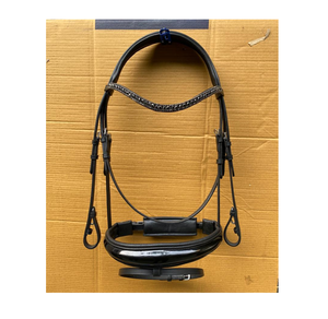 Bride anatomique de dressage de cheval en cuir verni de qualité supérieure avec équipement de cheval en strass - Product Image 1