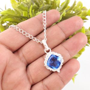 Collier Pendentif Exquis en Tanzanite Luxe Coupe Coussin Pierre Bleue Argent Sterling 925 pour Mariage et Fiançailles - Product Image 1