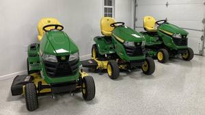 John Deerre X370 disponible à la vente - Product Image 6