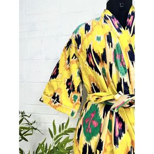 เสื้อคลุมกำมะหยี่หรูหราสำหรับทุกเพศ แบบกิโมโน ดีไซน์สวยหรู ซับในผ้าไหม ใส่ได้สองด้าน เหมาะสำหรับฤดูใบไม้ร่วงและฤดูหนาว ของขวัญสุดพิเศษ สีม่วงอมฟ้า ลายอิคัตสีเขียว - Product Image 4
