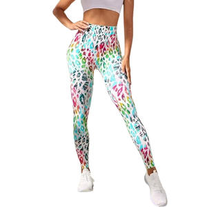 Pantalones de yoga deportivos informales de alta calidad para mujer, mallas transpirables ligeras sin costuras para entrenamiento, cintura con logotipo para uso en el gimnasio - Product Image 4