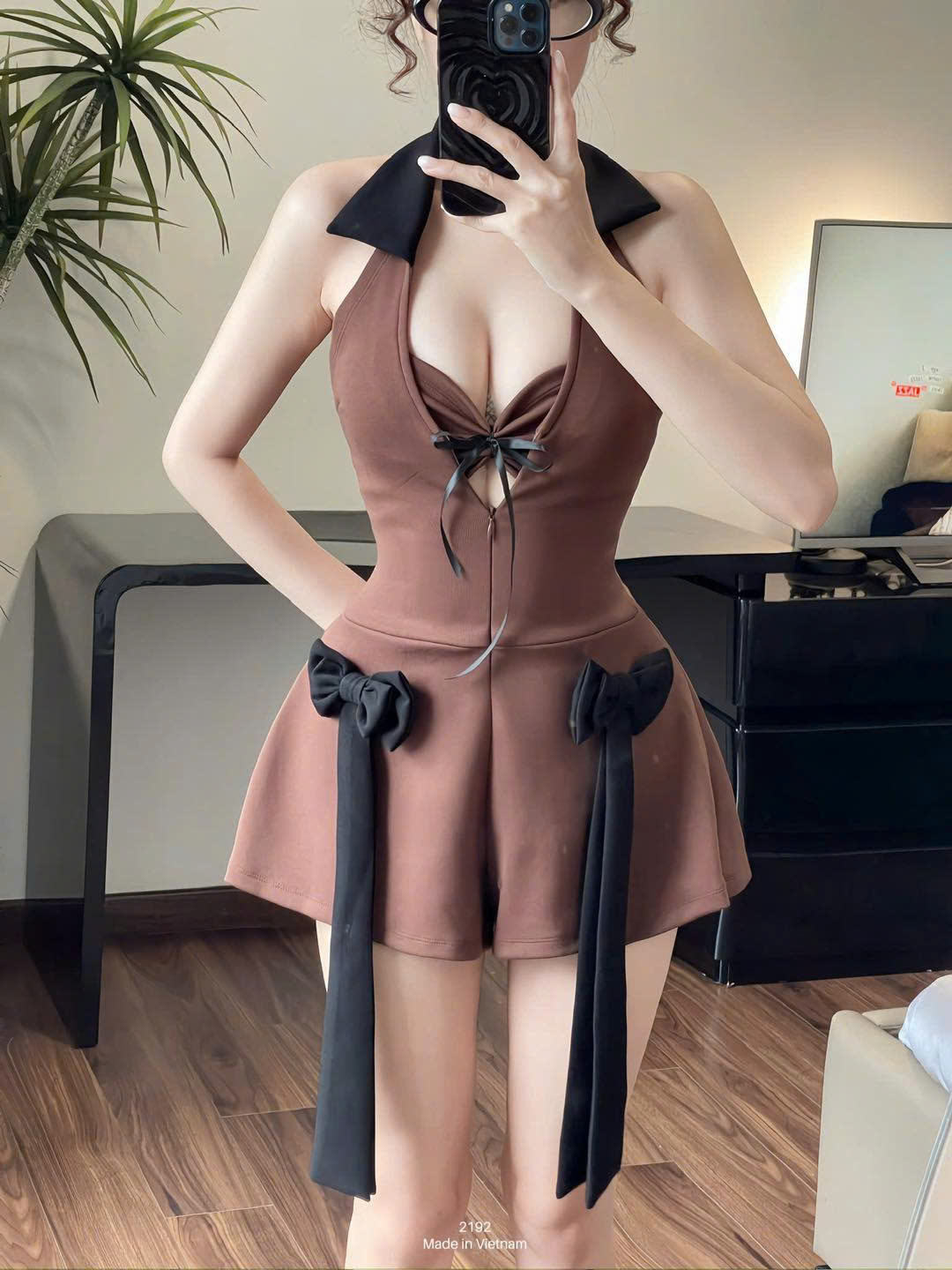 สีน้ำตาล