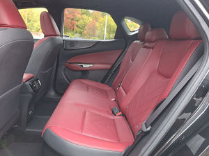 SUV Híbrido Usado 2022 COOL NX 450H+ Black Caviar AWD - Product Image 2