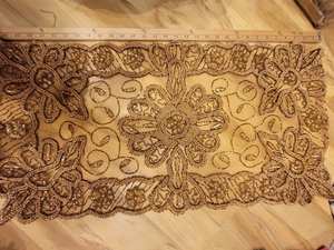 Napperon perlé Chargeur rond fait à la main pour salle à manger de luxe et décor de vacances Pièce unique perlé à la main, napperon, pendaison de crémaillère - Product Image 4