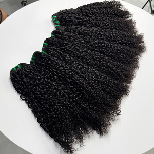 Extensions de cheveux humains noirs naturels, bouclés style pixie, texture complète, boucles serrées et douces, pour coiffures courtes et bouclées. - Product Image 1