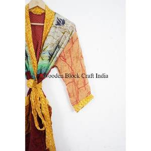 Elegante Kimono Floral de Seda Vintage para Mujer - Ropa de Dormir Transpirable para el Hogar y Ropa de Playa (Verano/Primavera) - Product Image 3