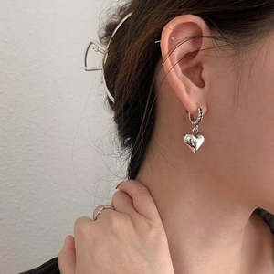 Argent <b>Huggie</b> Earrings Boucles D'oreilles Nounours D'amour Cartoonaire Design for Gifts - Product Image 3