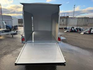 Debon Roadster C700 <b>Box</b> <b>Trailer</b> 4.99m x 2.33m x 2.37m, 2600kg Twin Axle Enclosed Cargo <b>Trailer</b>, Aluminium Sides, Side Door - Product Image 1