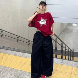 T-shirt unisexe surdimensionné en tissu gaufré, design brodé, respirant, écologique, séchage rapide, grandes tailles, pour adolescentes, ODM OEM - Product Image 3