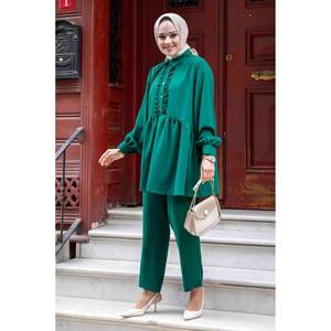 Emerald Front Frilled Hijab 2 piezas Modest Set - Product Image 5