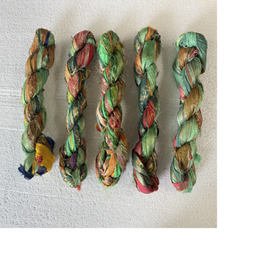 Rubans de soie zari de brocart de couleur rouge de très bonne qualité fabriqués sur mesure à des fins de revente - Product Image 5