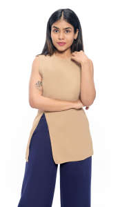 เสื้อทูนิคแขนกุดมีสไตล์สำหรับผู้หญิงสีเบจโพลีเอสเตอร์ผสมแนวยาวผ่าข้างเหมาะสำหรับใส่ในออฟฟิศฤดูร้อน - Product Image 2