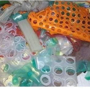 Venta de chatarra de caucho de silicona, pedidos a granel disponibles para reciclaje industrial, procesamiento de metales y fabricación en todo el mundo - Product Image 3