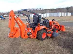 Tractor Subcompacto Kubota BX1880 2025 |   Tractor Utilitario Versátil para Jardín y Césped, Diésel de 18 HP, 4x4 - Product Image 4