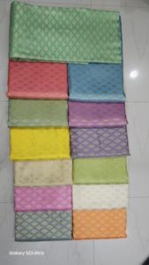 Vente en gros Nouveau tissu de brocart exquis Design Textile tricoté jacquard de haute qualité luxueux pour les filles Mode organique - Product Image 3