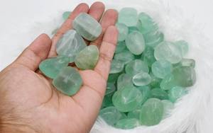 หินฟลูออไรต์คุณภาพสูง K9 ขัดเงา สีเขียวสวยงาม คริสตัลฟลูออไรต์หลากสี สำหรับตกแต่ง - Product Image 6