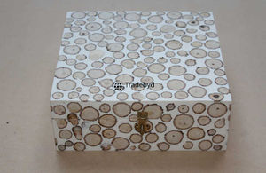 กล่องเรซินทำมือสำหรับผู้ซื้อบูติกที่เก็บเครื่องประดับที่หรูหราและกล่องของขวัญมีสไตล์โดย tradebyd - Product Image 4