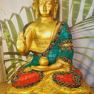 Idole de bouddha en laiton de style vintage avec vernis antique pour la fonction religieuse du temple et la décoration intérieure inspirée du zen - Product Image 3