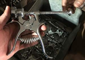 Nouveauté Seringue vétérinaire automatique multi-doses Seringue à dose réglable 50 ml Instruments vétérinaires pour le bétail - Product Image 4