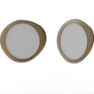 Miroir mural vintage à cadre en aluminium complexe fabriqué à la main avec des motifs détaillés Artisanat qualifié pour une utilisation décorative - Product Image 1