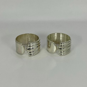 Rond de serviette fini argent élégant support de Table à manger décoratif vaisselle élégante faite à la main pour la maison de mariage et les célébrations - Product Image 1