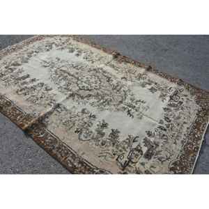 Tapis vintage, tapis turc 5,6x9,2 pieds, tapis en laine marron à motifs floraux - Product Image 1