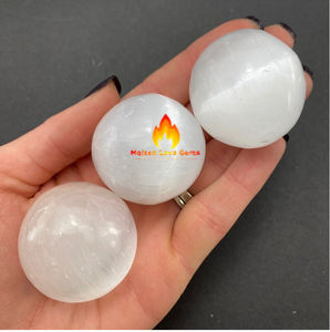 ลูกบอลพลอยเซเลนไนต์ทำมือคริสตัลบำบัดธรรมชาตินำโชคสไตล์มาสคอตแกะสลักบ้านขายส่ง - Product Image 5