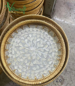 Le plateau en rotin est fait à la main au Vietnam. Plateau en rotin incrusté de nacre. Plateau rond en rotin. Faites de la décoration de la pièce. Un cadeau significatif - Product Image 4