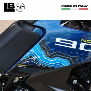 Adesivi di Protezione Laterale del Serbatoio Compatibili con Husqvarna Norden 901 2023, Accessori per Moto - Product Image 2