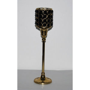 Candelabro de cristal negro en aluminio metálico con acabado elegante perfecto para una impresionante decoración de bodas y exhibición de velas - Product Image 3