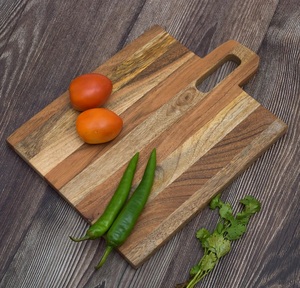 Grande planche à découper avec poignée en acier, surface extra épaisse, idéale pour la découpe intensive, le service et l'utilisation professionnelle en cuisine - Product Image 6