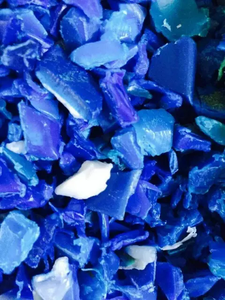 พลาสติกโพลีเอทิลีนความหนาแน่นสูง (HDPE) เศษกลองสีน้ำเงินสำหรับการขึ้นรูปเส้นใยฟิล์มใช้งานขวดนม - Product Image 5