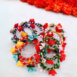 Brazalete de hilo de flores artificiales de diseñador, brazalete Haldi Hermosos BRAZALETES DE TRABAJO Gotta Patti para fiesta de boda, Hldi, Mehendi Wear - Product Image 2