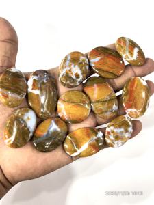 Ágata Indonesia Roja Natural de Diseño, Gema Suelta en Cabujón, Formas y Tamaños Variados, Aprox. 20 a 30 mm, Venta al Por Mayor - Product Image 3