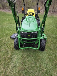Tracteur à chenilles John Deere 1025r 22HP très agréable, au design compact et au moteur performant - Product Image 6
