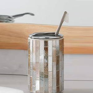 Cepillo redondo de dientes de acero inoxidable con acabado plateado brillante de diseño único, accesorios de uso de baño - Product Image 4