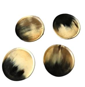 Posavasos de cuerno de búfalo de alta calidad para accesorios de comedor de lujo Posavasos únicos de cuerno de búfalo para personalización de protección de mesa - Product Image 1