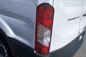 Fourgon utilitaire Ford Transit-150 d'occasion 2023 - Prêt à être expédié - Product Image 5