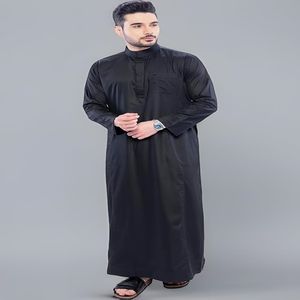 2021 moyen-orient saoudien arabe à manches longues hommes thobes meilleure vente vêtements islamiques hommes Thobe musulman avec la meilleure qualité - Product Image 2