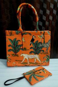 Bolsa externa multifuncional de algodón personalizable, bolsas de mamá de bebé recién nacido de gran tamaño para almacenamiento de pañales de bebé, hecha en la India - Product Image 4