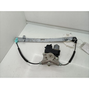 Mecanismo de elevación del parabrisas delantero. SX KIA Stonic Serie 82401 H8110 G4LC (17>) - Product Image 1