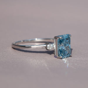 Elegante anillo solitario de diamante VVS Clarity de corte radiante hecho en laboratorio para mujer, joyería única de oro blanco de 14 quilates para bodas y fiestas - Product Image 4