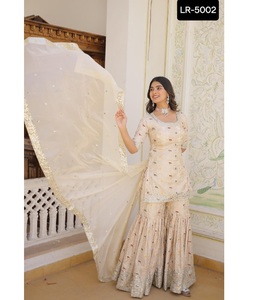 Ropa étnica india Viscosa Jacquerd Lentejuelas y Zari Trabajo bordado Diseñador Premium Radymade Gharara Salwar Suit y Dupatta - Product Image 1