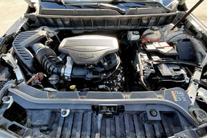 Cadillac XT5 Luxury FWD 2017 con Asientos de Cuero, Techo Panorámico, Automático, 6.1-8L - Product Image 6