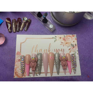 KLAWZ Unghie Artificiali: Migliora il Tuo Stile e la Tua Sicurezza con Estensioni per Unghie Durevoli e alla Moda - Product Image 1