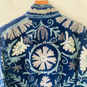 Chaqueta Suzani India Hecha a Mano, Chaqueta Corta Bordada a Mano, Abrigo Unisex, Chaqueta Corta Suzani Hecha a Mano - Product Image 2