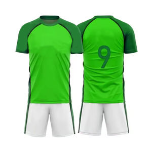En multicolore Nouveau design Vêtements de football personnalisés Uniformes Adultes Coupe automatisée Chemises et hauts Vêtements de football Maillot de football - Product Image 3